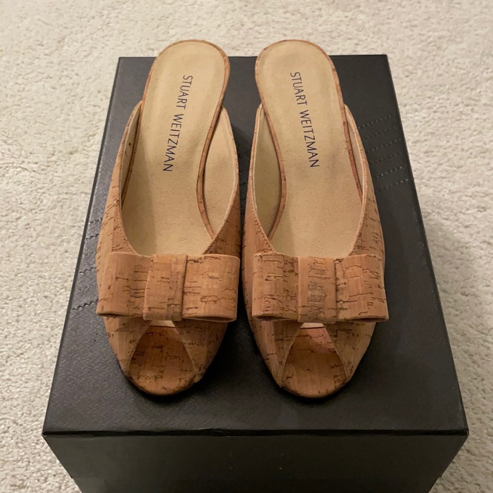 NWOT Stuart Weitzman Sandal
